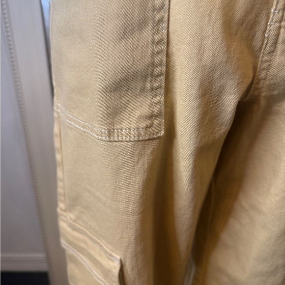 Forever 21 Tan Cargo Jeans with White Stitching - Picture 2 of 6